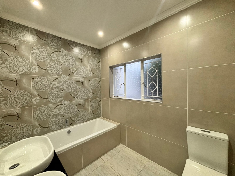 3 Bedroom Property for Sale in Baillie Park North West